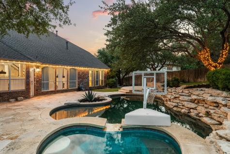 13300 Country Lake Drive Austin TX 78732