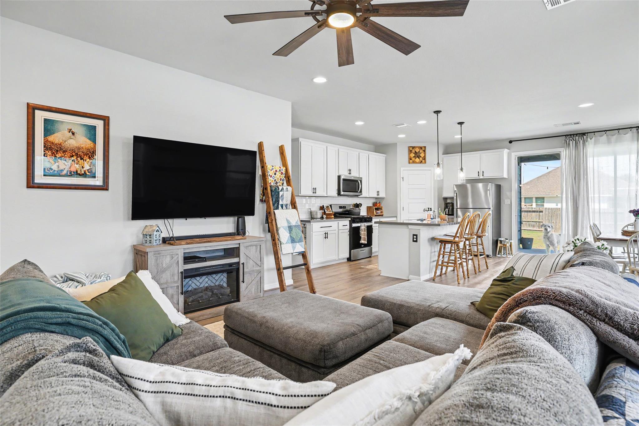104 Ladolia Lane San Marcos TX 78666