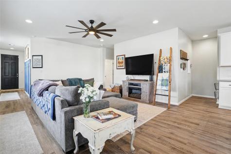 104 Ladolia Lane San Marcos TX 78666