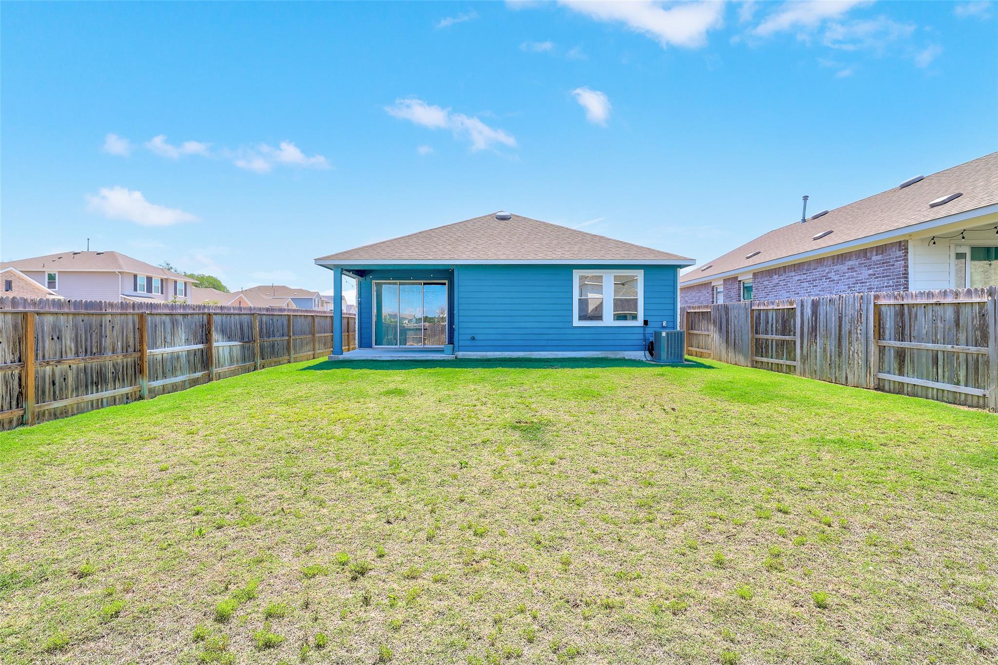 104 Ladolia Lane San Marcos TX 78666