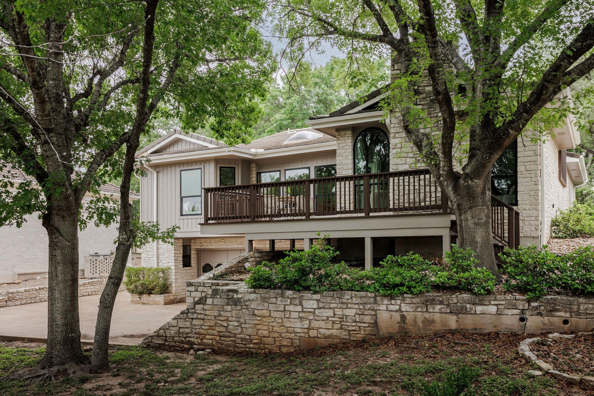 39 Stillmeadow Drive The Hills TX 78738