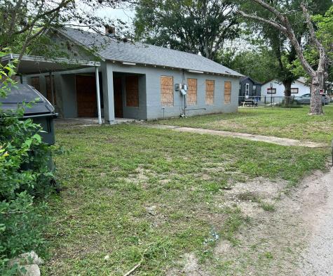 222 N Vaughan Avenue Seguin TX 78155