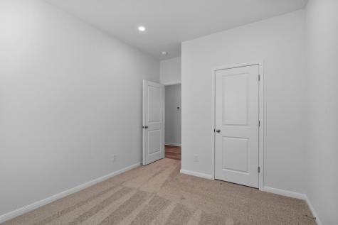 125 Hatari Trail Jarrell TX 76537