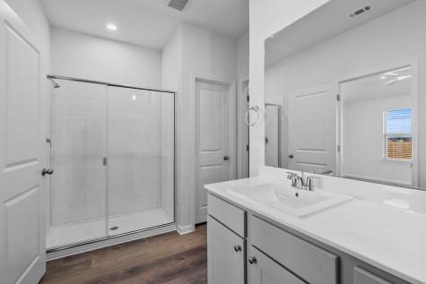 125 Hatari Trail Jarrell TX 76537