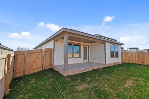 125 Hatari Trail Jarrell TX 76537
