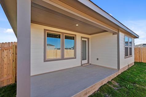 125 Hatari Trail Jarrell TX 76537