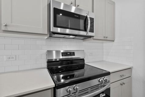 125 Hatari Trail Jarrell TX 76537