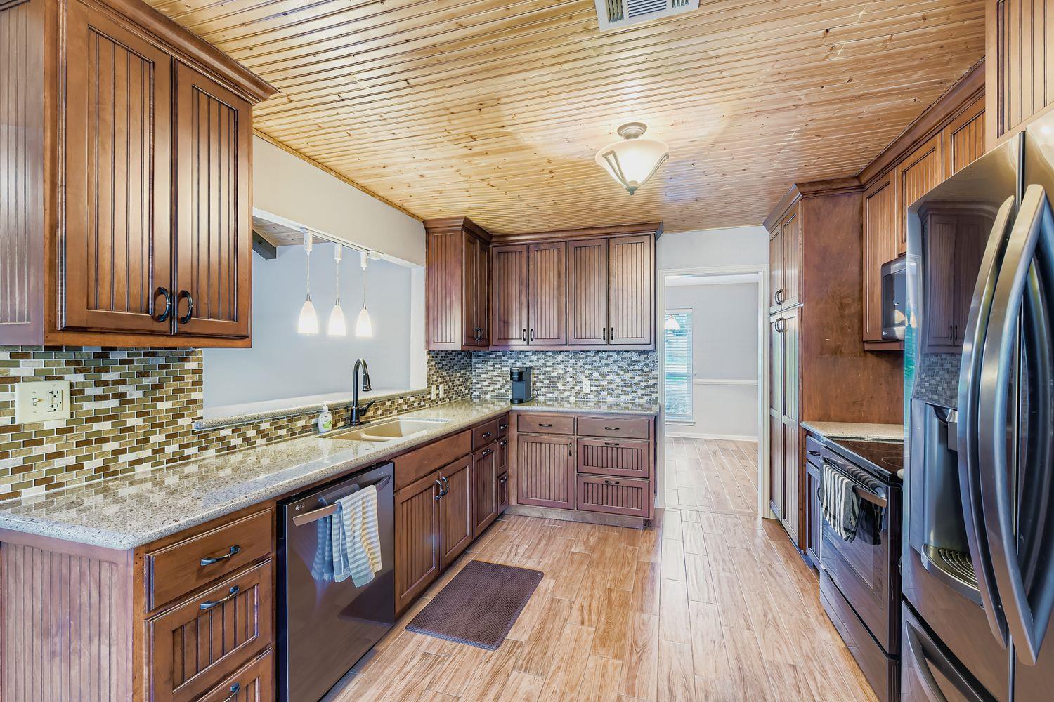 9201 Heatherwood Drive Austin TX 78748