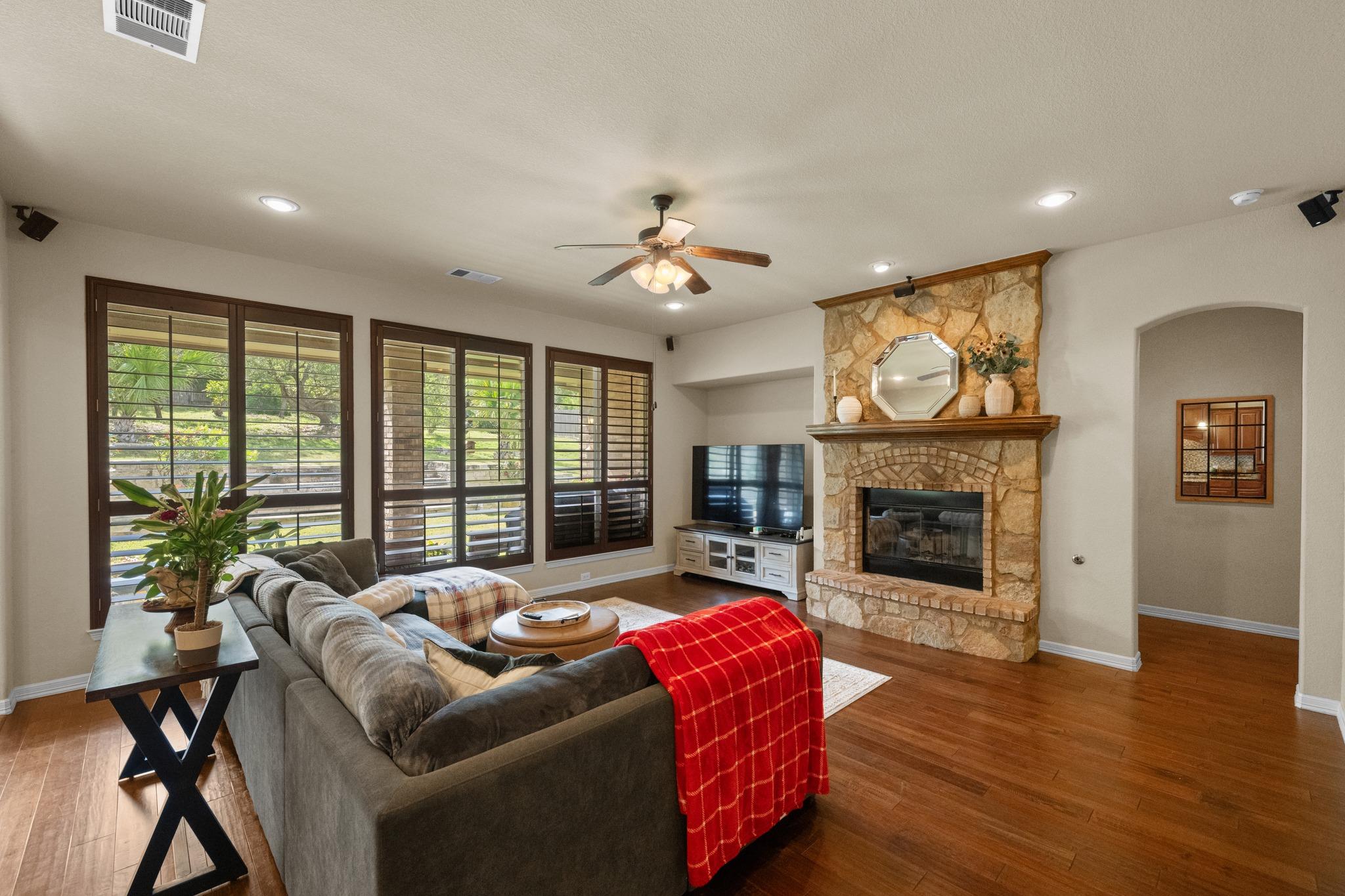 180 Granite Lane Austin TX 78737