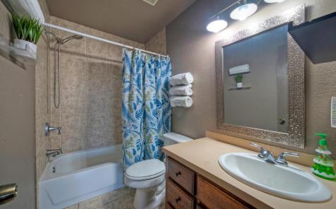 1265 E Independence Street Giddings TX 78942