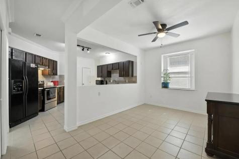 619 Comal Avenue Fort Worth TX 76108