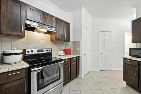 619 Comal Avenue Fort Worth TX 76108