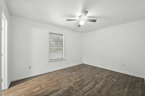 619 Comal Avenue Fort Worth TX 76108
