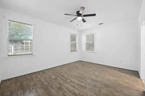 619 Comal Avenue Fort Worth TX 76108