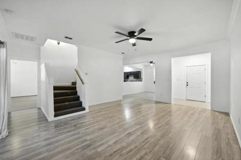 619 Comal Avenue Fort Worth TX 76108