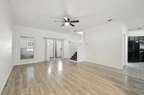 619 Comal Avenue Fort Worth TX 76108