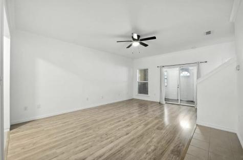 619 Comal Avenue Fort Worth TX 76108