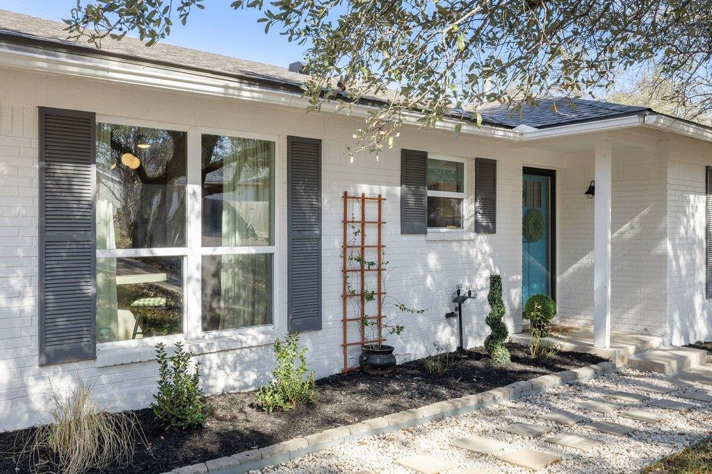 11912 Oakbrook Drive Austin TX 78753