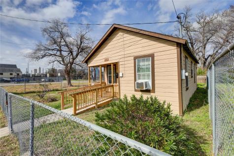 3003/3005 Trulley Street Houston TX 77004