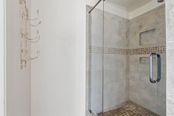 406 Coventry Road Spicewood TX 78669