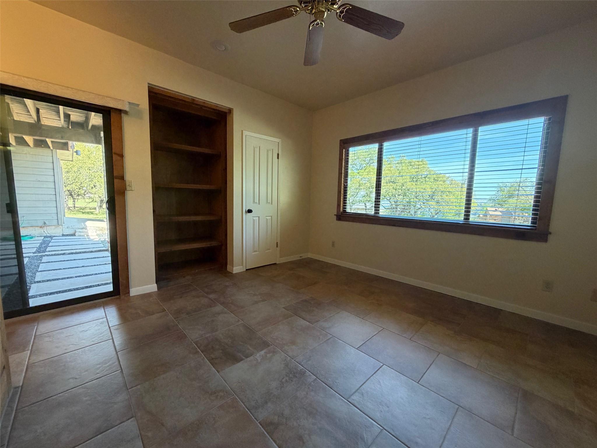 406 Coventry Road Spicewood TX 78669