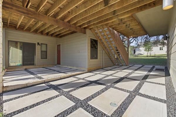 406 Coventry Road Spicewood TX 78669