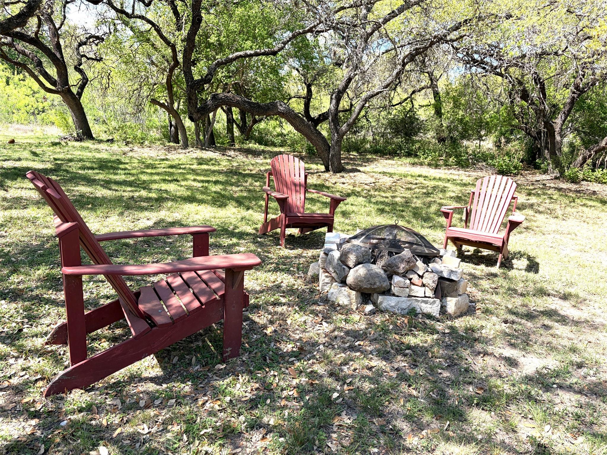 406 Coventry Road Spicewood TX 78669