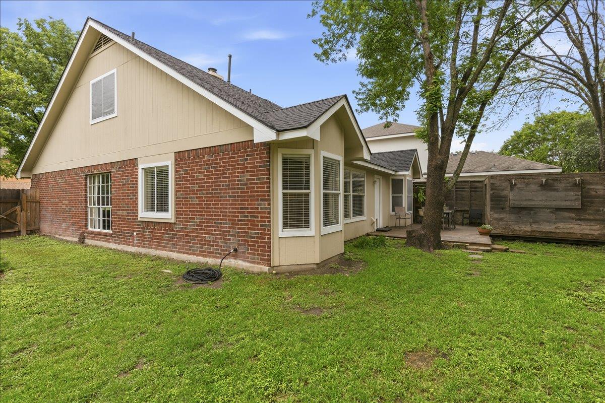17101 Village Glen Road Pflugerville TX 78660