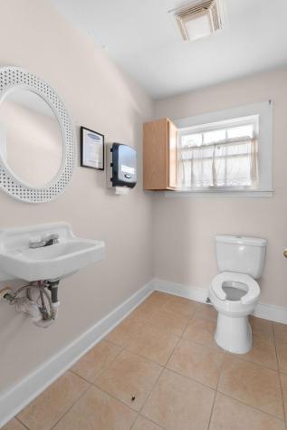 107 W 5th Street Lampasas TX 76550