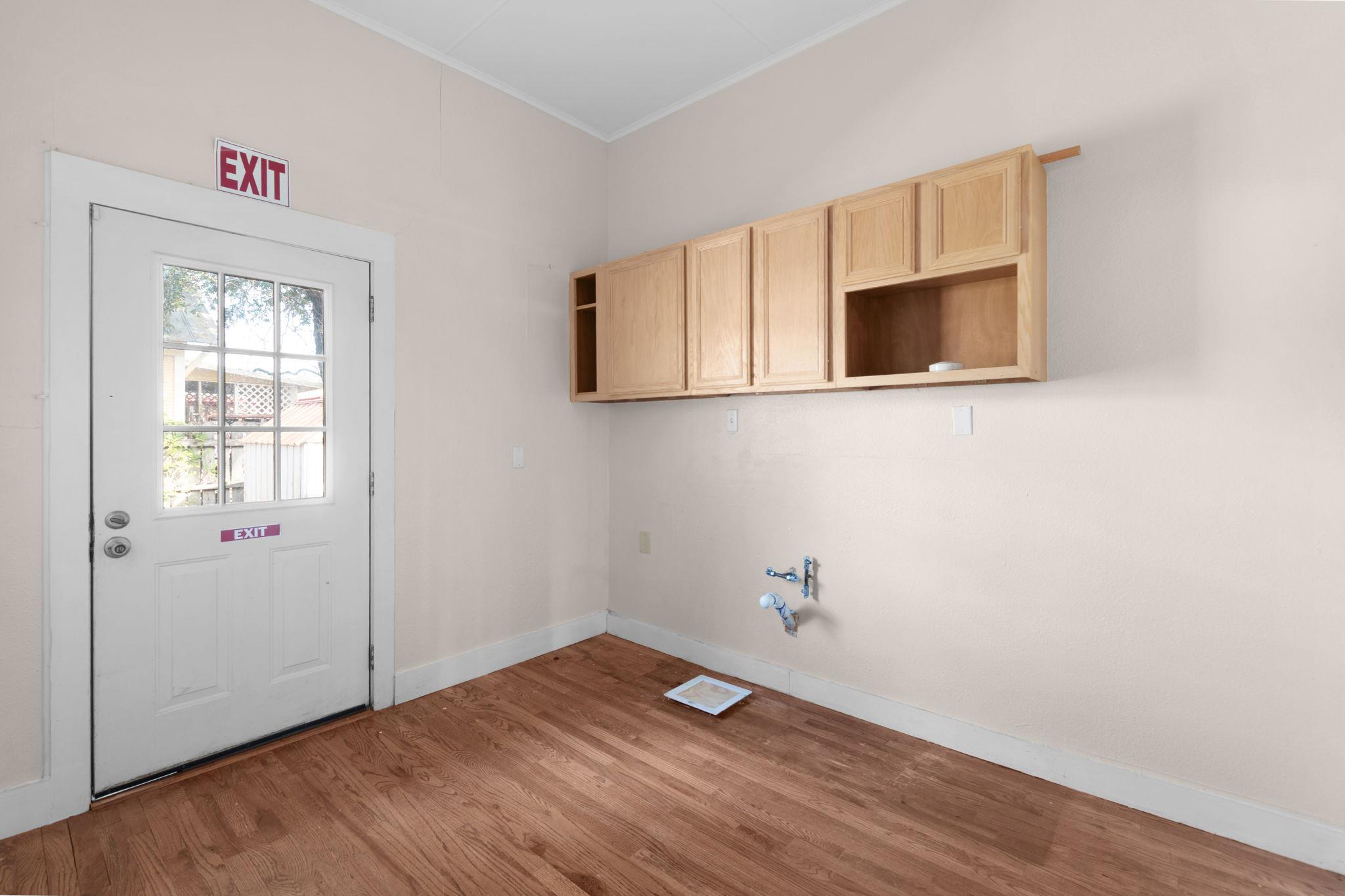107 W 5th Street Lampasas TX 76550