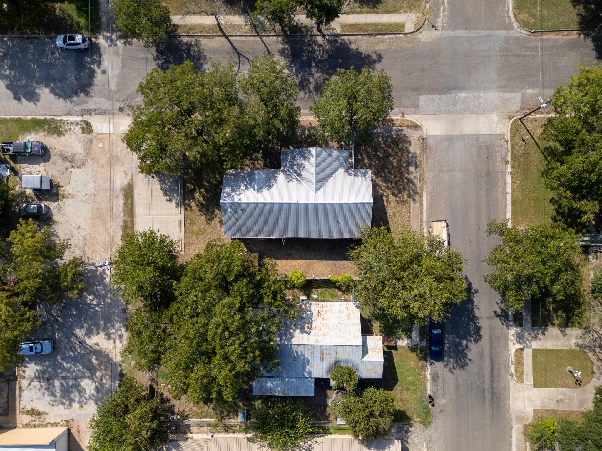 107 W 5th Street Lampasas TX 76550