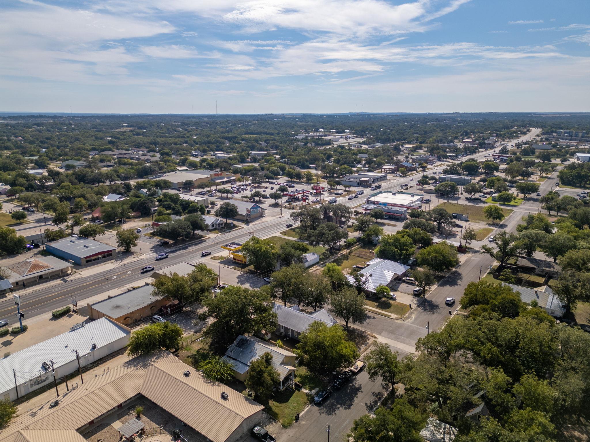 107 W 5th Street Lampasas TX 76550