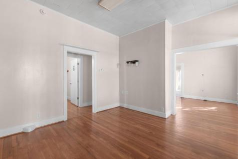 107 W 5th Street Lampasas TX 76550