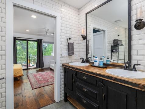1109 Angelina Street Austin TX 78702