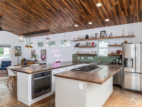 1109 Angelina Street Austin TX 78702