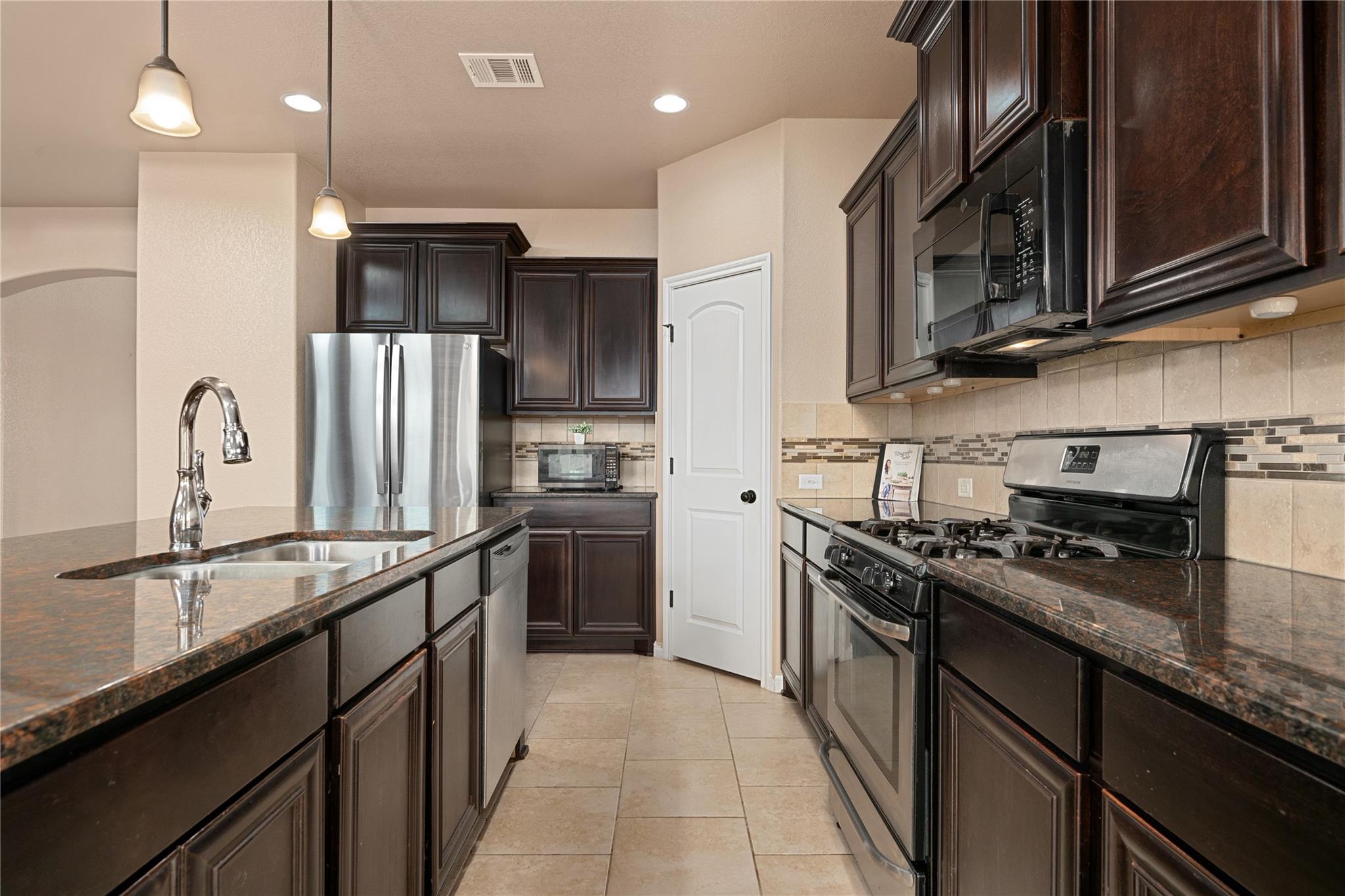 5500 Sabbia Cove Round Rock TX 78665