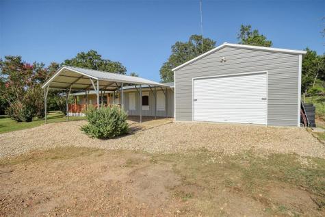 1217 Jones Street Smithville TX 78957