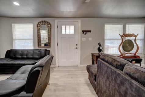 1217 Jones Street Smithville TX 78957
