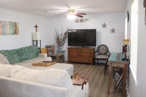 913 7th Street Lexington TX 78947