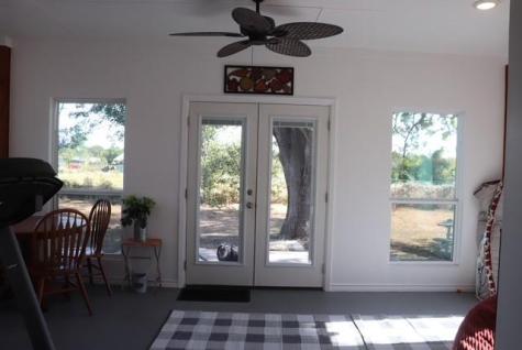 913 7th Street Lexington TX 78947
