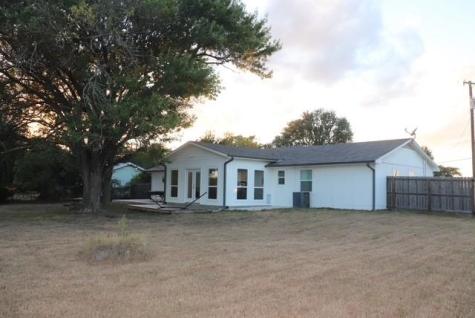 913 7th Street Lexington TX 78947