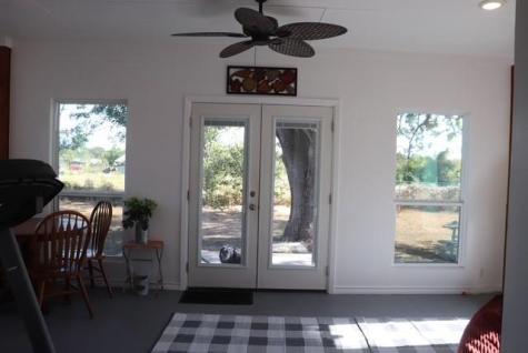 913 7th Street Lexington TX 78947
