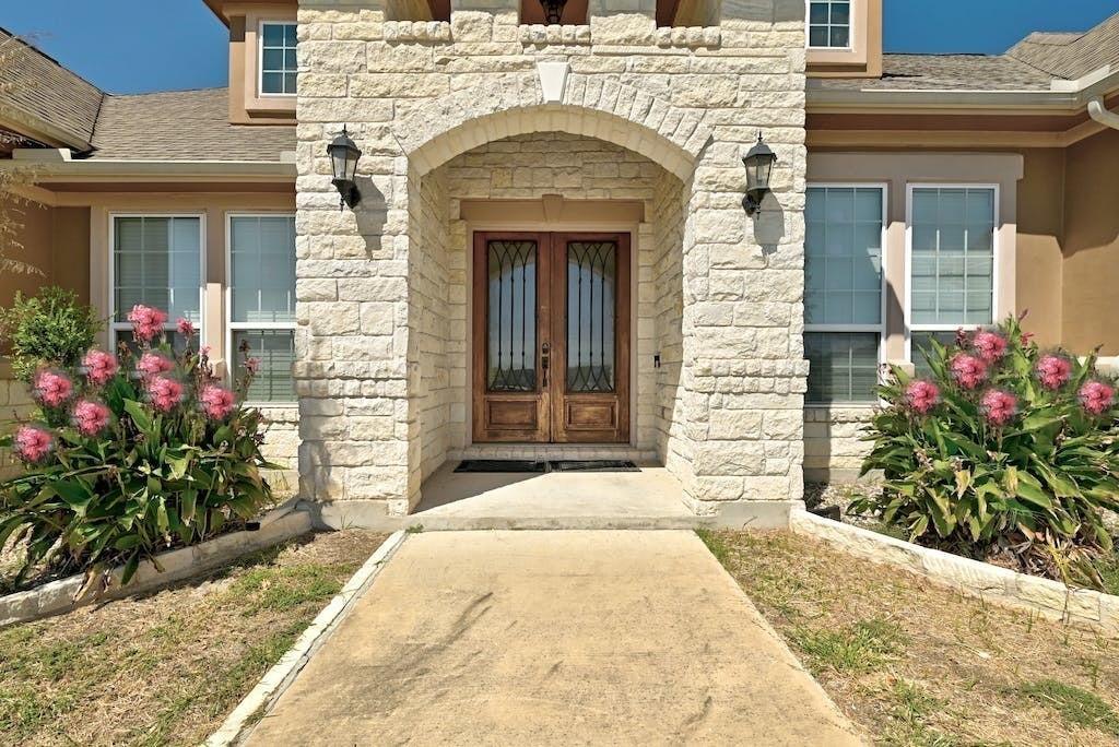 7300 Gilbert Road Manor TX 78653