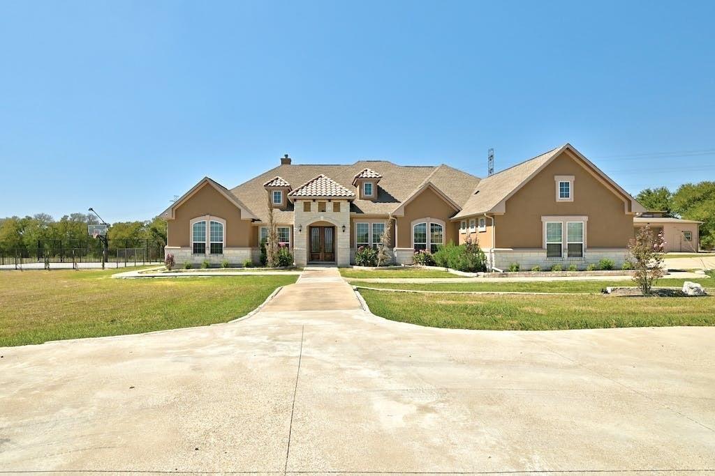 7300 Gilbert Road Manor TX 78653