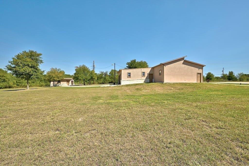 7300 Gilbert Road Manor TX 78653