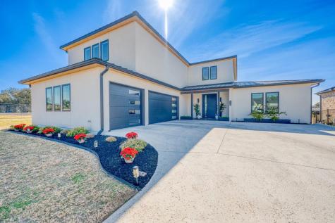 110 Clearwater Drive Kingsland TX 78639