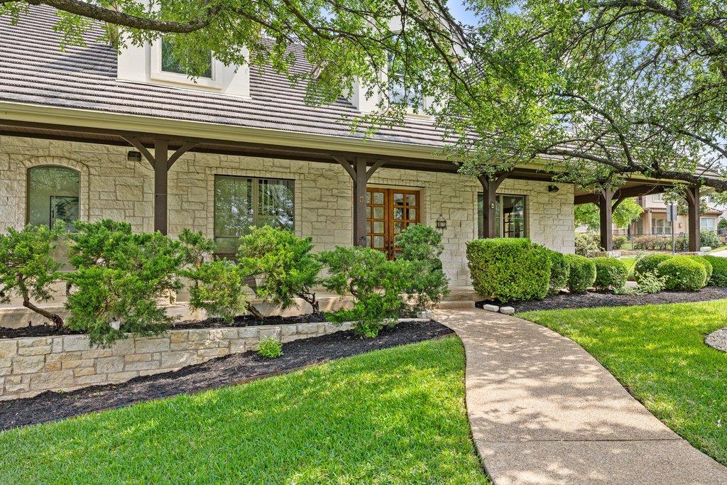 2 Dovedale Cove The Hills TX 78738