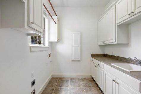 2 Dovedale Cove The Hills TX 78738