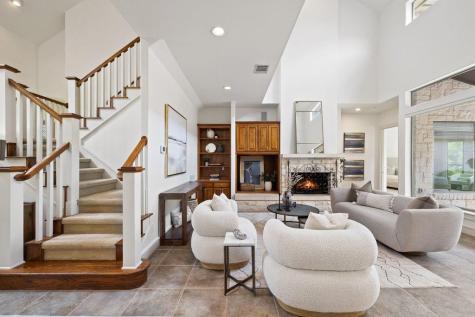 2 Dovedale Cove The Hills TX 78738