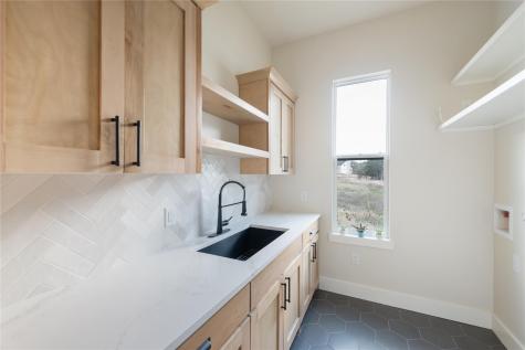 18213 Gregg Bluff Road Jonestown TX 78645